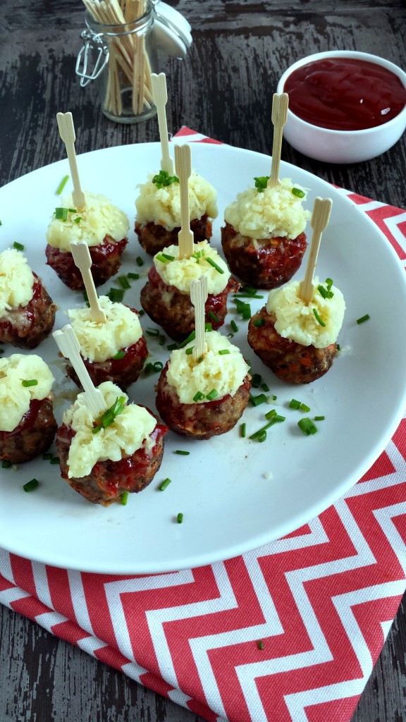 Meatloaf Poppers with Cheesy Potato Topping 1