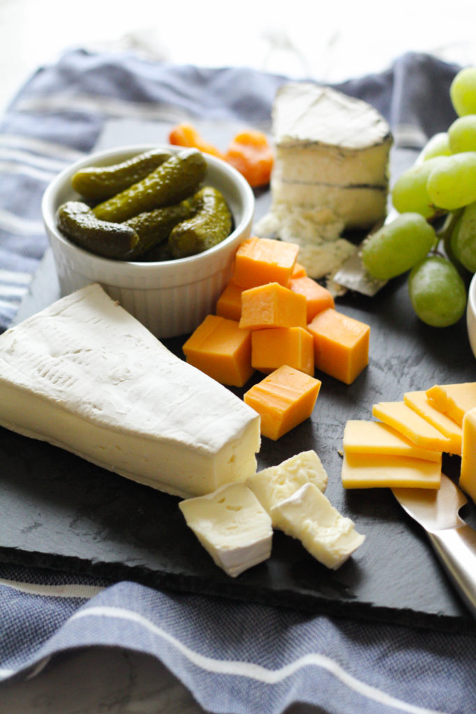 How to Build a Holiday Cheese Board | Zen & Spice