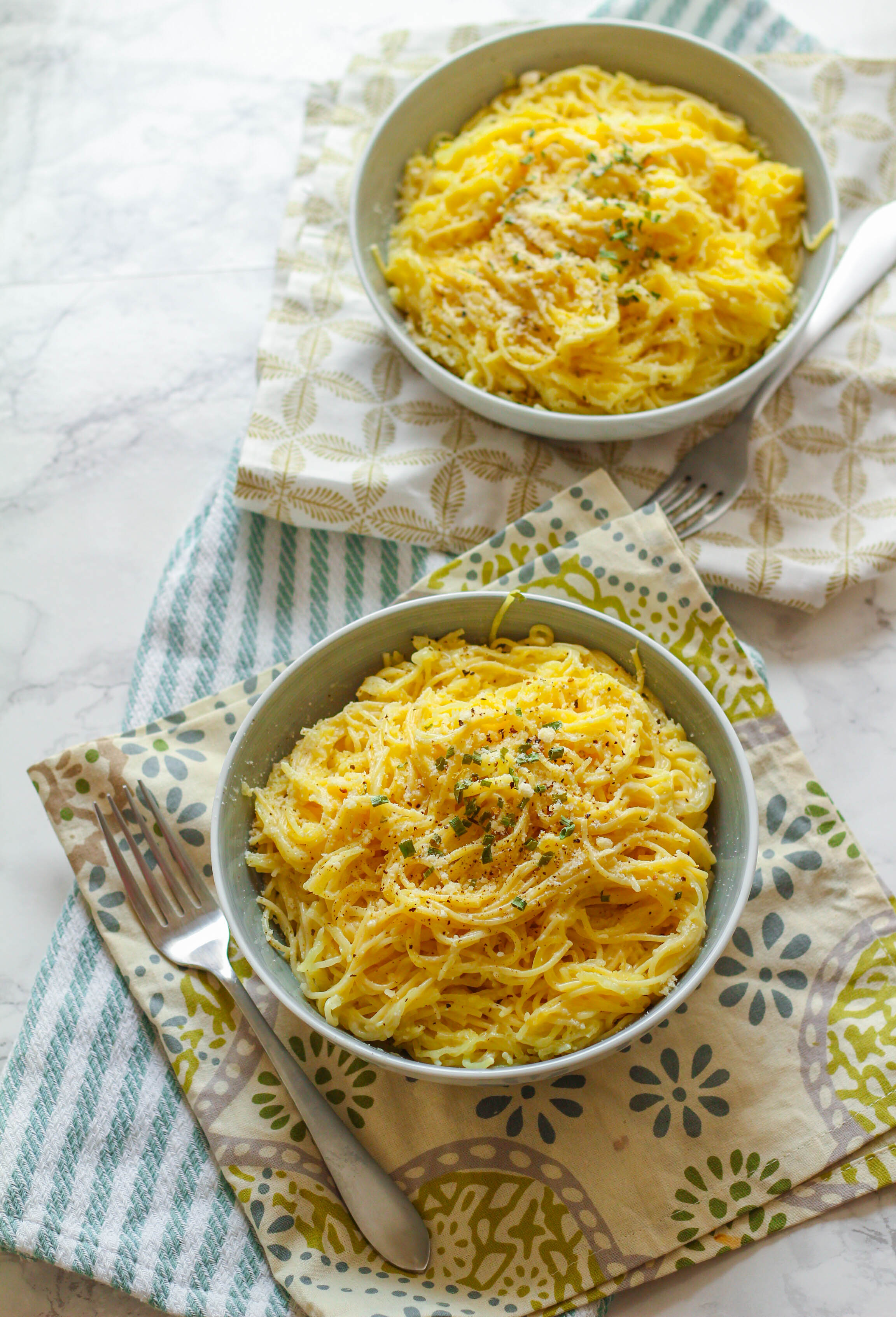 Roasted Garlic Alfredo Spaghetti Squash Pasta
