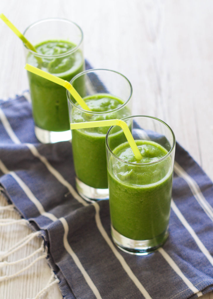 Super Greens Smoothie | Fruit and Veggie Smoothie | Pineapple | Green Apple | Kale | Spinach | Cucumber | 