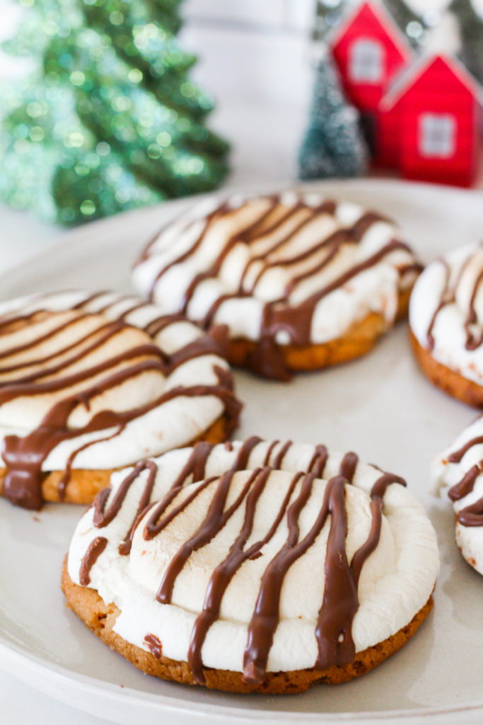 Peanut Butter S'more Cookies | Christmas cookies | Marshmallow cookies | Peanut butter cookies