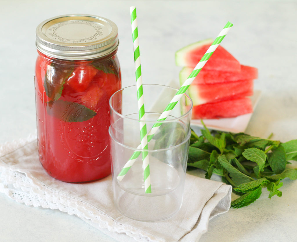 Watermelon Mint Sweet Tea is a refreshing upgrade from your regular tea routine! Watermelon puree is mixed with mint green tea and garnished with frozen watermelon cubes. 